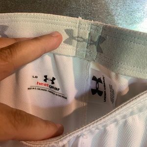 White under armour athletic shorts